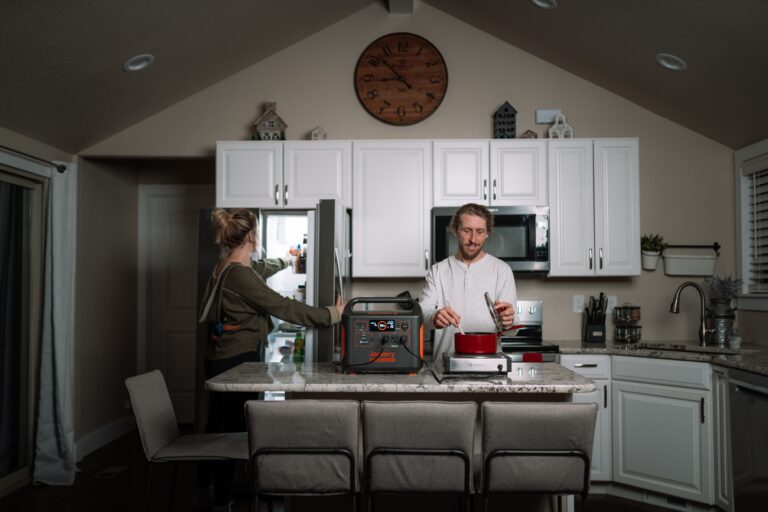 portable solar generator during power outage